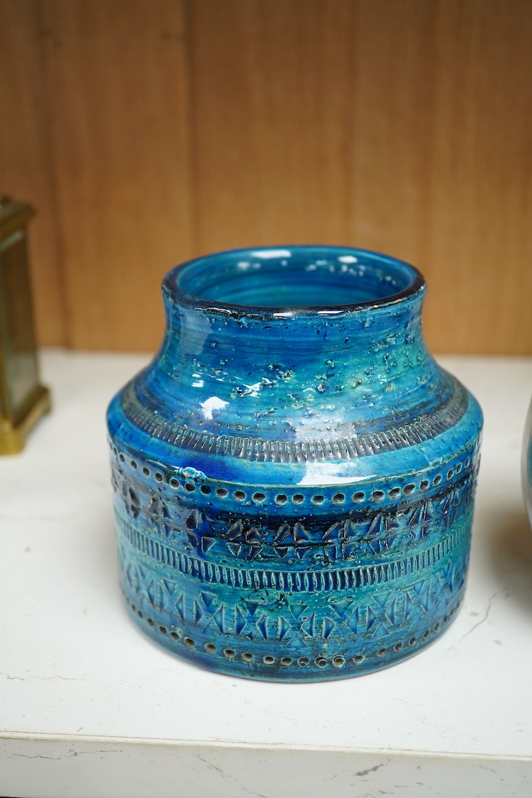A Castellini and Masini of Faenza maiolica bottle and an Aldo Londi designed Rimini blue vase, largest 19cm high
